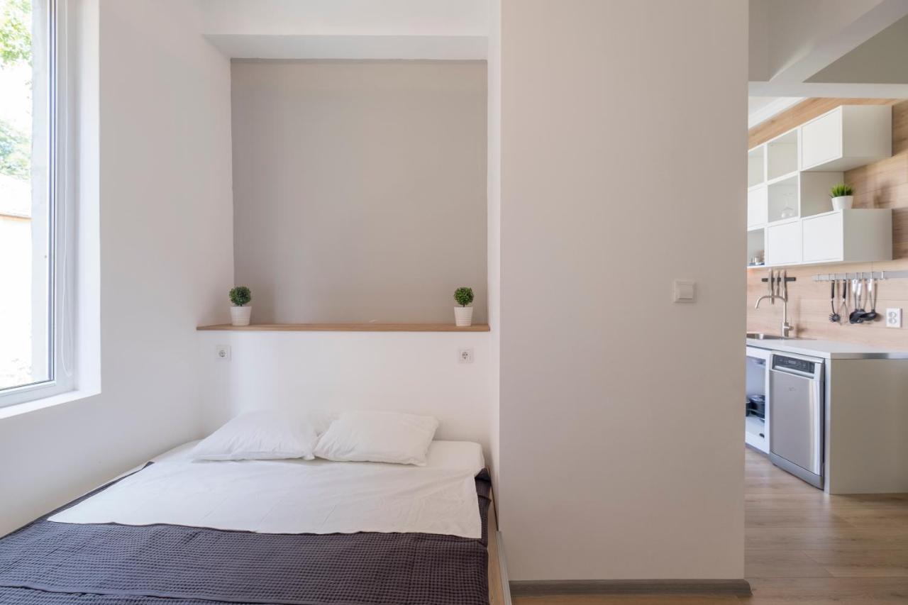 Bluewaveplace - Contemporary Home In Center Of София Екстериор снимка