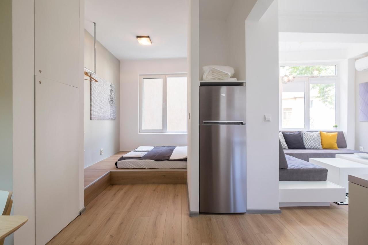 Bluewaveplace - Contemporary Home In Center Of София Екстериор снимка