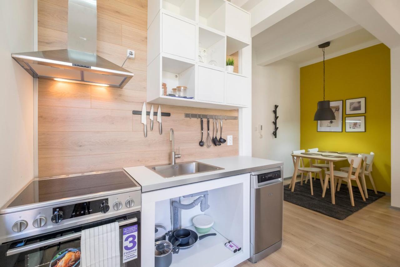 Bluewaveplace - Contemporary Home In Center Of София Екстериор снимка