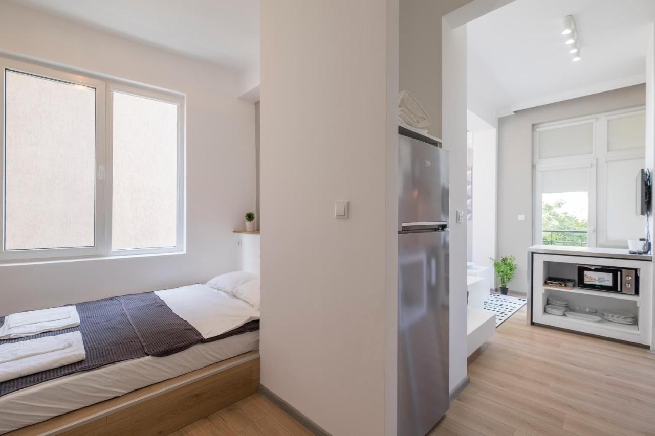 Bluewaveplace - Contemporary Home In Center Of София Екстериор снимка