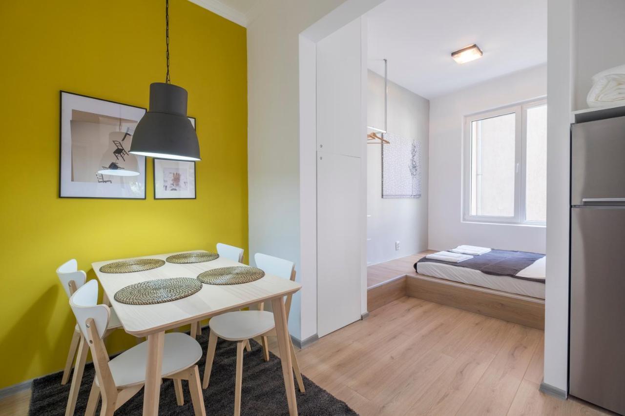 Bluewaveplace - Contemporary Home In Center Of София Екстериор снимка